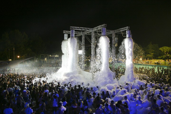 Foam party in Aquafàn, Riccione photo by Archivio Provincia di Rimini