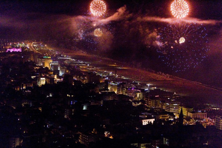 La Notte Rosa, fuochi d'artificio, Rimini photo by Archivio Provincia di Rimini