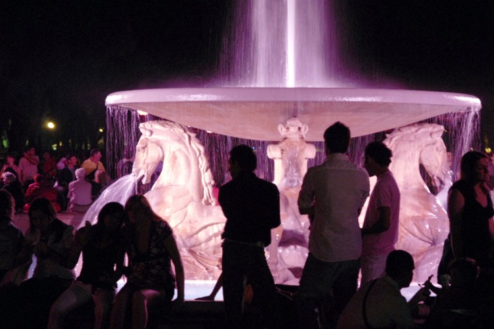 La Notte Rosa, Fontana dei 4 cavalli, Rimini photo by Archivio Provincia di Rimini