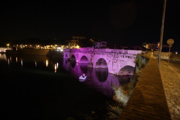 La Notte Rosa al Ponte di Tiberio, Rimini foto di Archivio Provincia di Rimini