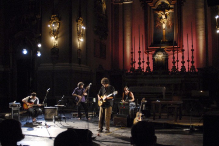 La Notte Rosa, concerto di Massimo Zamboni nella Chiesa del Suffragio a Rimini photos de Archivio Provincia di Rimini