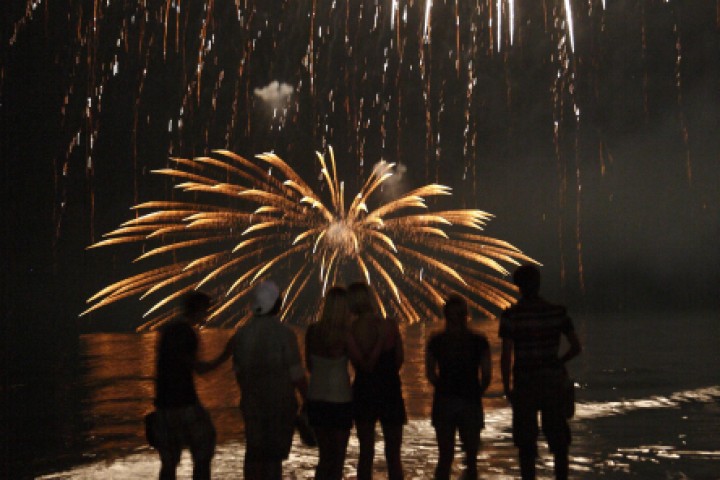 La Notte Rosa, fuochi d'artificio Foto(s) von F. Giorgetti