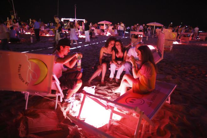 La Notte Rosa a Rimini, sulla spiaggia foto di P. Bove