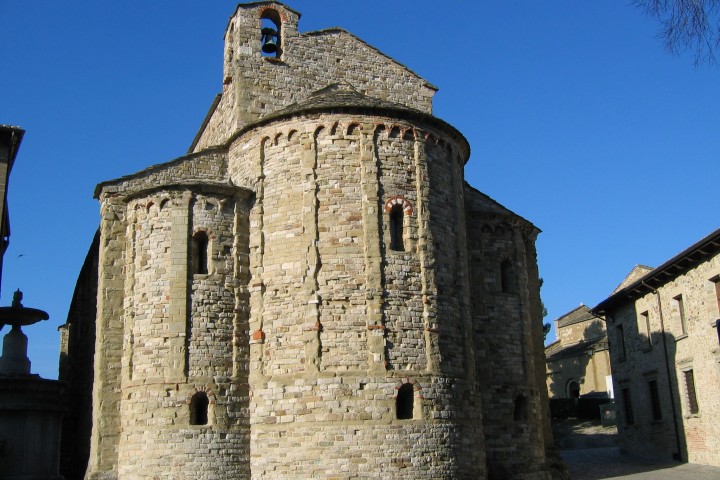 pieve romanica, San Leo Foto(s) von Archivio Provincia di Rimini
