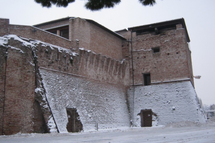 Castel Sismondo under the snow, Rimini photo by L. Pollio