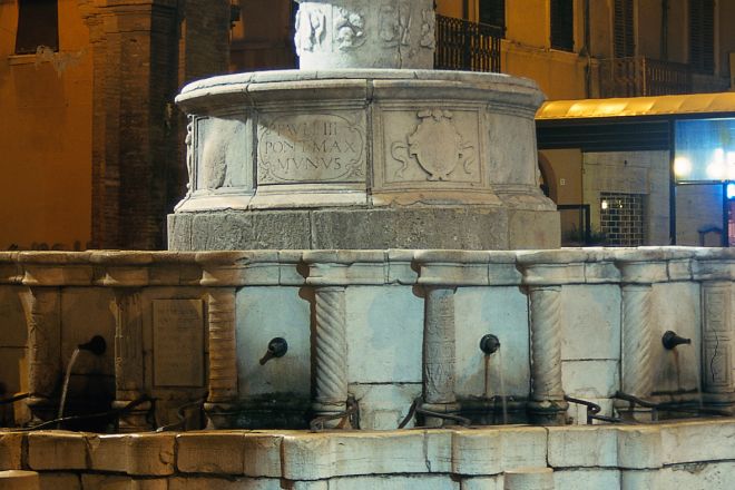 Fontana della Pigna Foto(s) von F. Sancisi