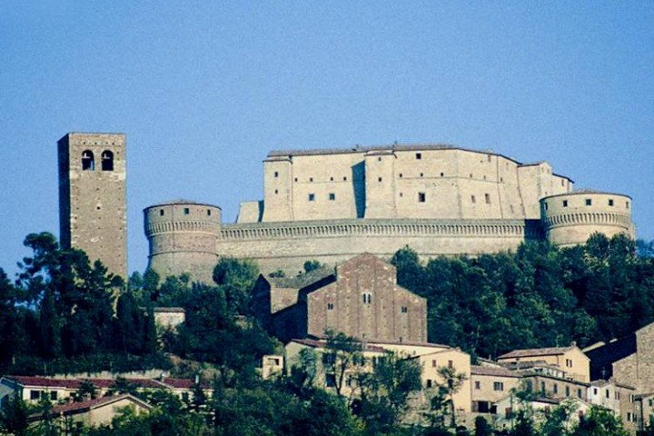 fortezza e duomo, San Leo foto di Archivio Provincia di Rimini