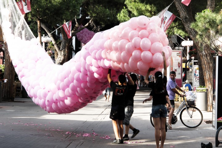 La Notte Rosa in viale Ceccarini, Riccione foto di D. Gasperoni