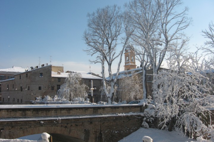 San Giovanni in Marignano, il borgo sotto la neve photo by Archivio Provincia di Rimini
