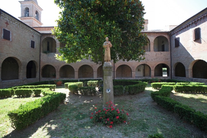 Cloister of St. Francis, Verucchio photo by PH. Paritani