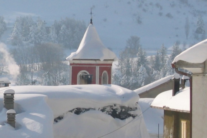 Neve al parco naturale del Sasso Simone e Simoncello foto di Archivio fotografico Parco Sasso Simone