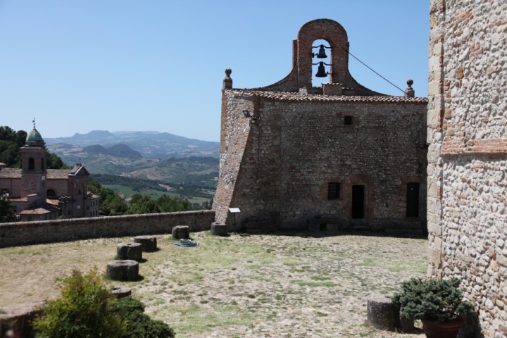 Malatesta Fortress, Verucchio photo by PH. Paritani