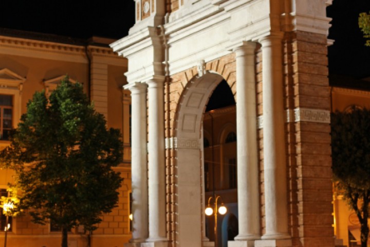 Ganganelli arch, Santarcangelo di Romagna photo by PH. Paritani