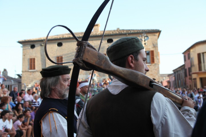 The deer Palio, Mondaino photo by PH. Paritani