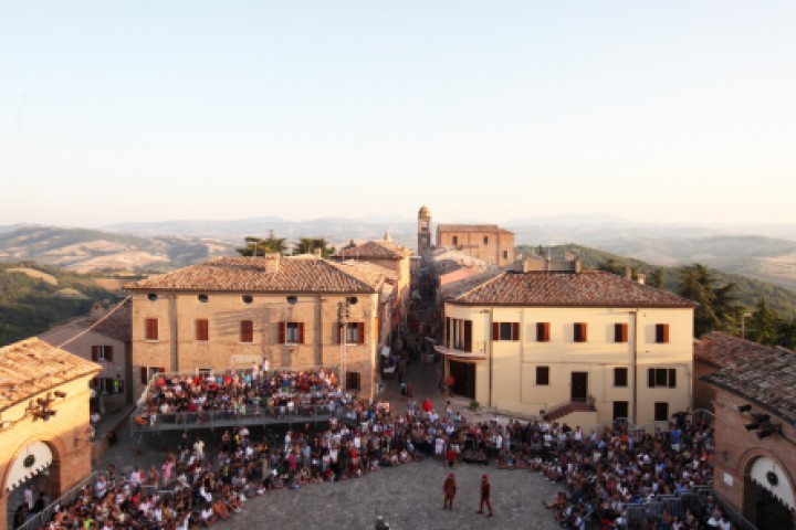 The deer Palio, Mondaino photo by PH. Paritani
