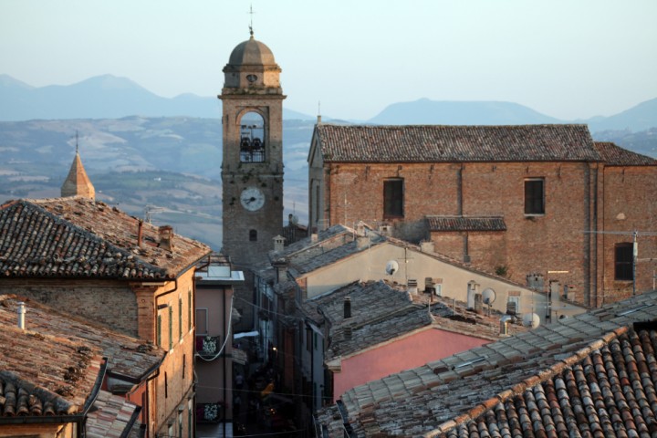 View of the historical centre, Mondaino photo by PH. Paritani