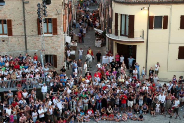 Palio del Daino, Mondaino foto di PH. Paritani