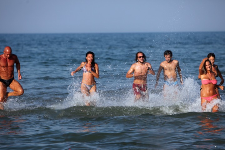 bagnanti in acqua, Rimini photos de PH. Paritani