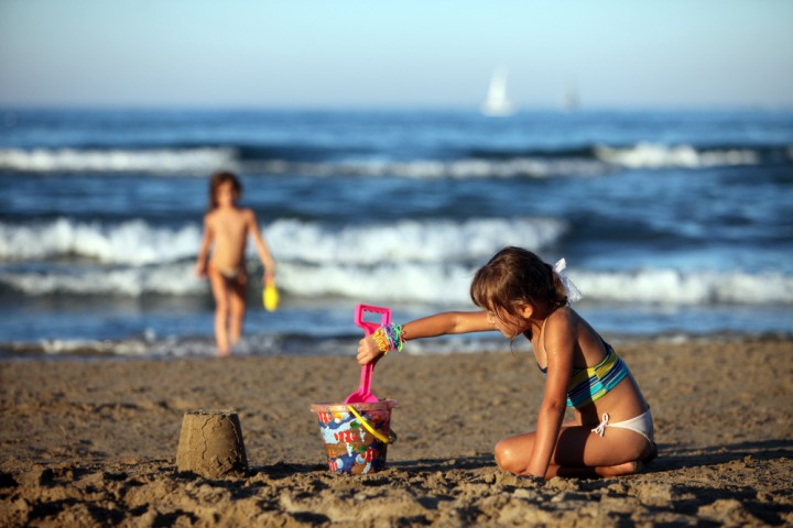 Giochi di bambini in spiaggia - Rimini Foto(s) von PH. Paritani