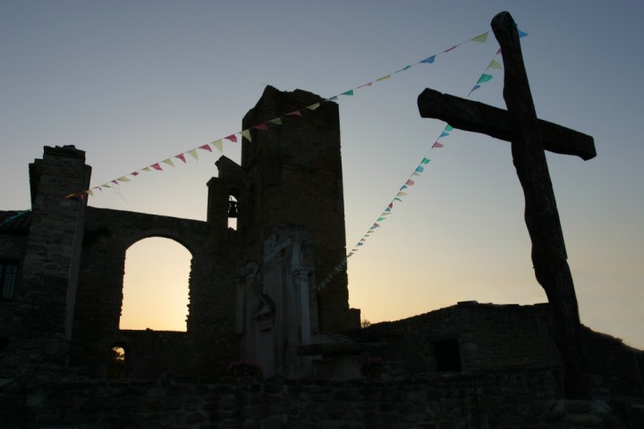 Trarivi church, Montescudo photo by PH. Paritani