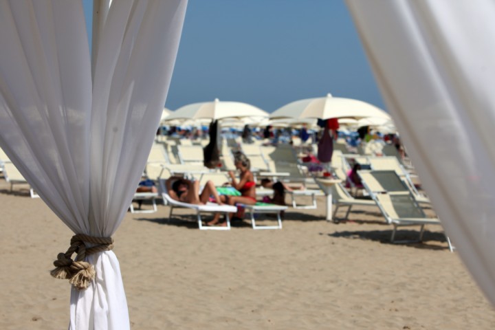 bathing establishment, Rimini photo by PH. Paritani
