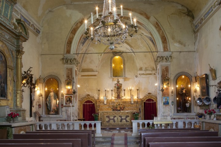 Maiolo, chiesa di Sant'Apollinare photos de PH. Paritani