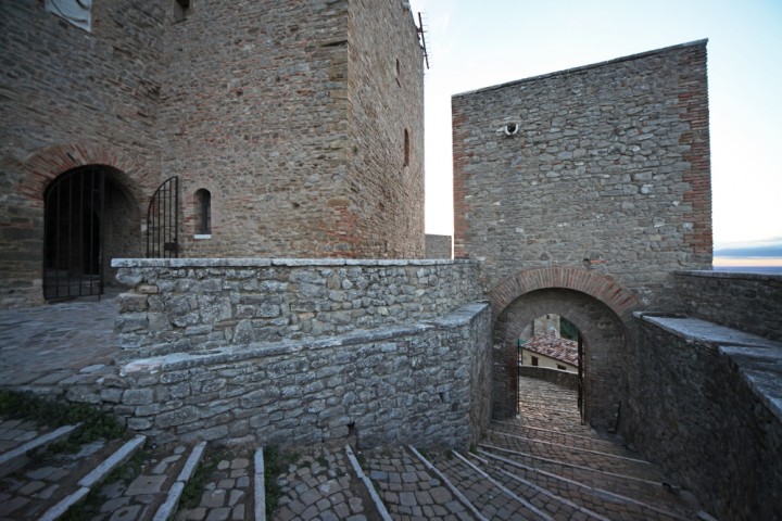 Rocca Malatestiana, Montefiore Conca photos de PH. Paritani