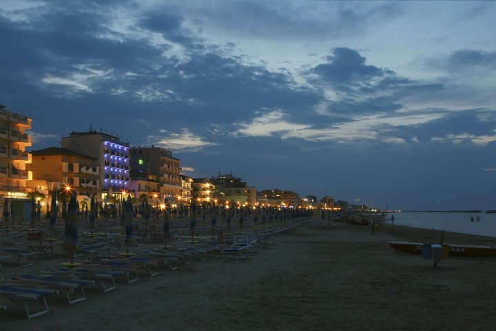 Bellaria Igea Marina, spiaggia di notte photos de PH. Paritani