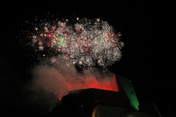 Fireworks at the castle, Montefiore Conca photo by PH. Paritani