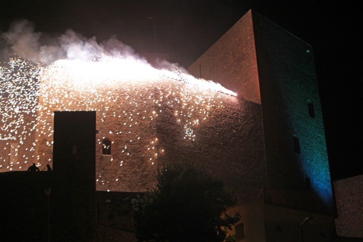 Fuochi d'artificio alla rocca, Montefiore Conca photos de PH. Paritani