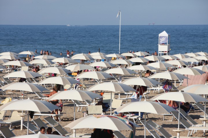bathing establishment, Rimini photo by PH. Paritani