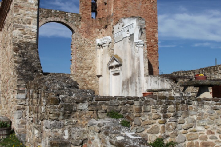 Trarivi church, Montescudo photo by PH. Paritani