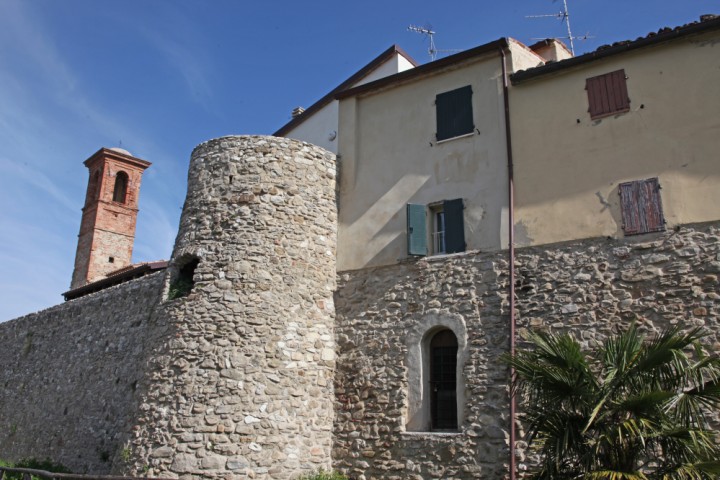 Ancient city walls, Albereto, Montescudo photo by PH. Paritani