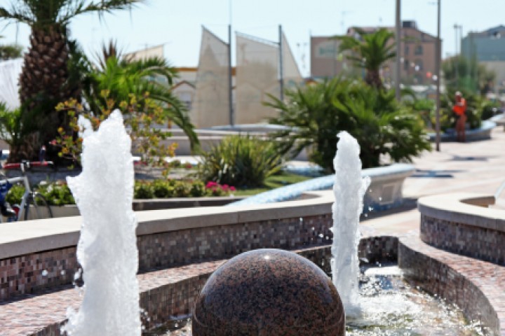 Lungomare Misano Adriatico - fontana photos de PH. Paritani