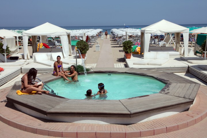 Spiaggia di Cattolica - piscina photos de PH. Paritani