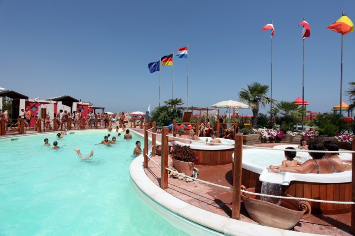 Spiaggia di Cattolica - piscina photos de PH. Paritani