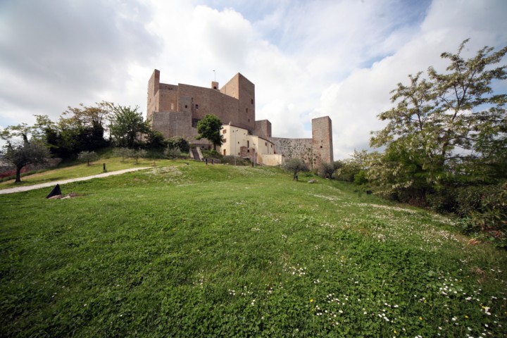 Rocca Malatestiana, Montefiore Conca photos de PH. Paritani