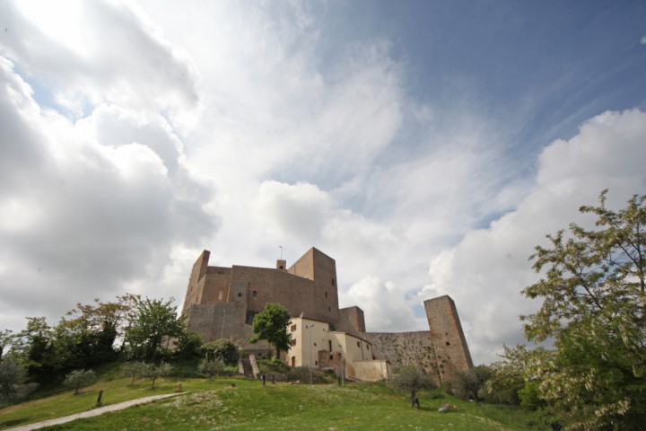 Rocca Malatestiana, Montefiore Conca photos de PH. Paritani