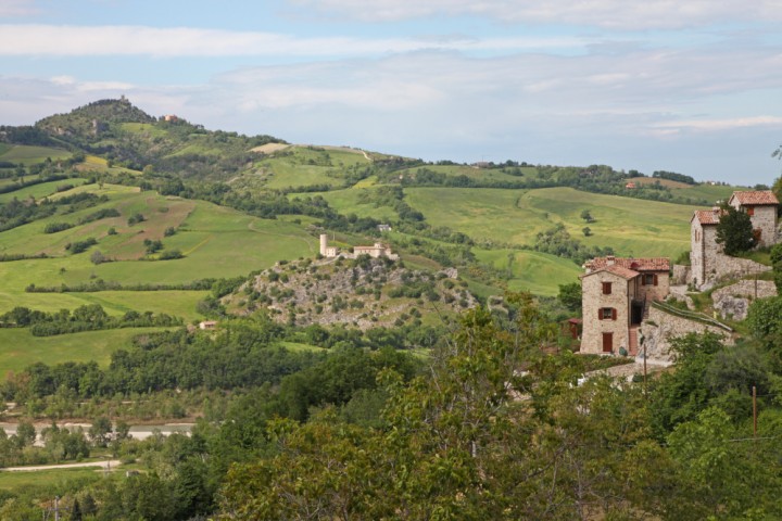 San Leo, panorama di Pietracuta foto di PH. Paritani