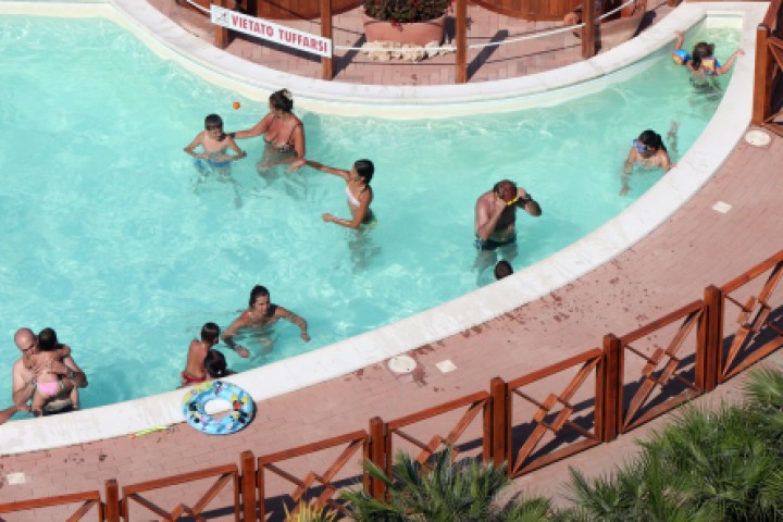 Spiaggia di Cattolica - piscina photos de PH. Paritani