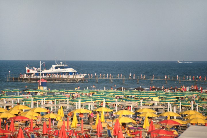 Rimini beach and motorboat photo by PH. Paritani