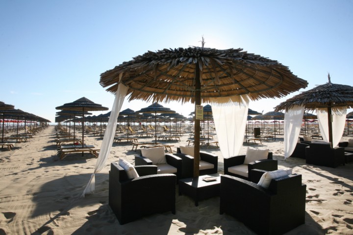 Rimini beach photo by PH. Paritani