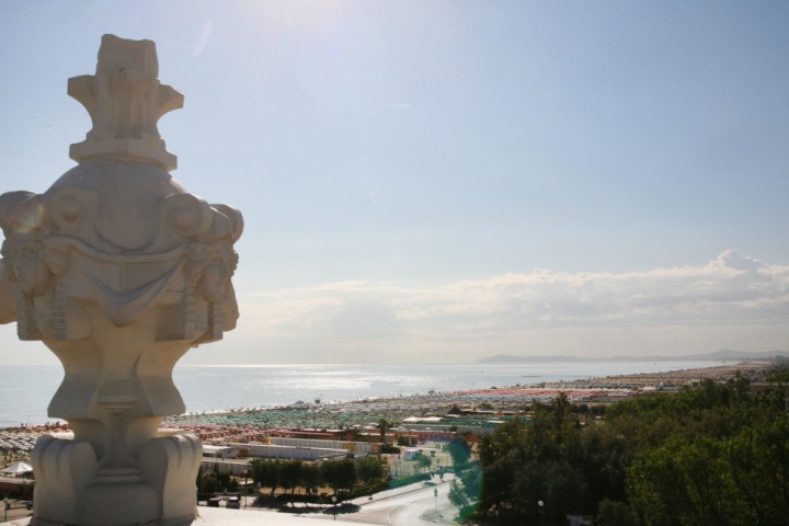 Vista sulla spiaggia dal Grand hotel di Rimini Foto(s) von PH. Paritani