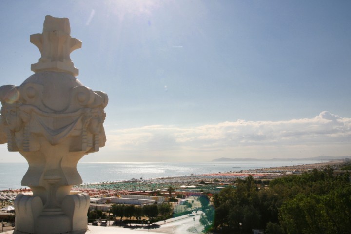 Vista sulla spiaggia dal Grand hotel di Rimini Foto(s) von PH. Paritani