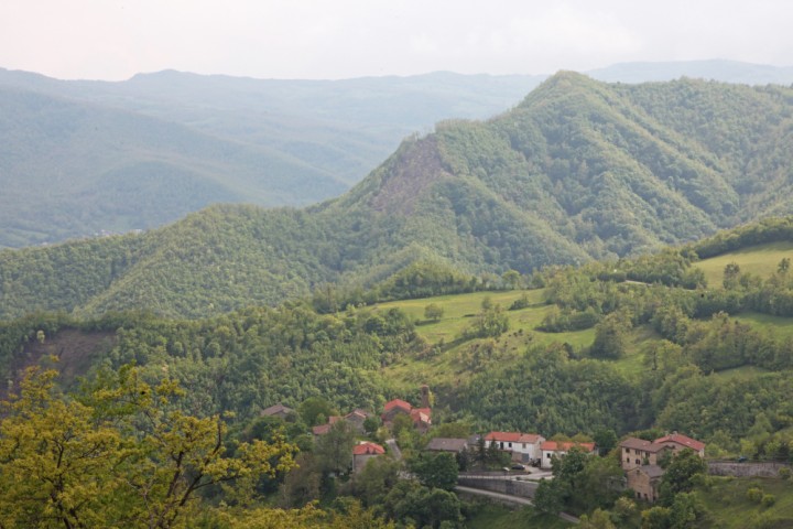 Sant'Agata Feltria, panorama della valle foto di PH. Paritani