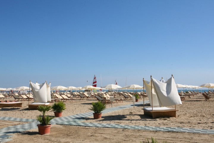 Spiaggia dal Grand Hotel di Rimini Foto(s) von PH. Paritani