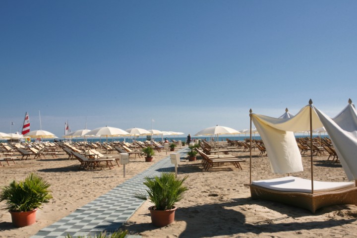 Spiaggia del Grand Hotel di Rimini Foto(s) von PH. Paritani