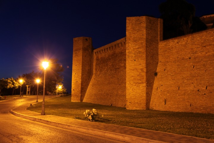 Mura di cinta, San Clemente foto di PH. Paritani