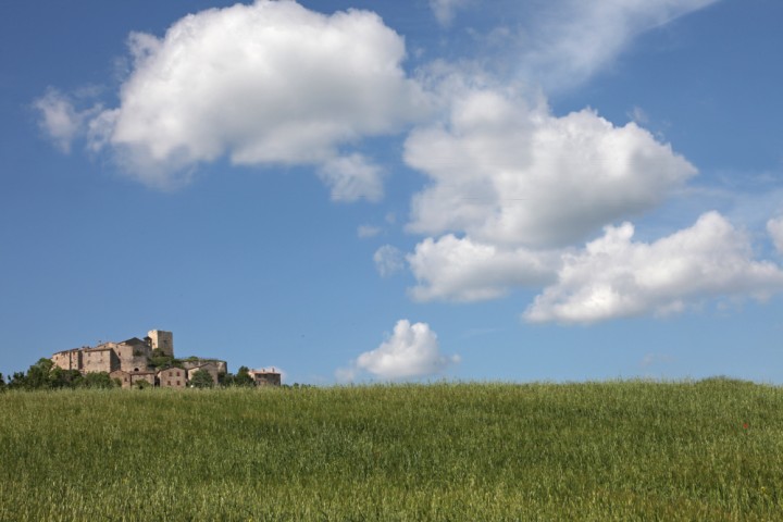 Sant'Agata Feltria, panorama del borgo di Petrella Guidi foto di PH. Paritani
