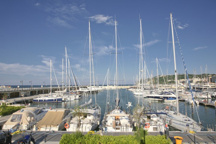 Cattolica, barche nel porto Foto(s) von PH. Paritani